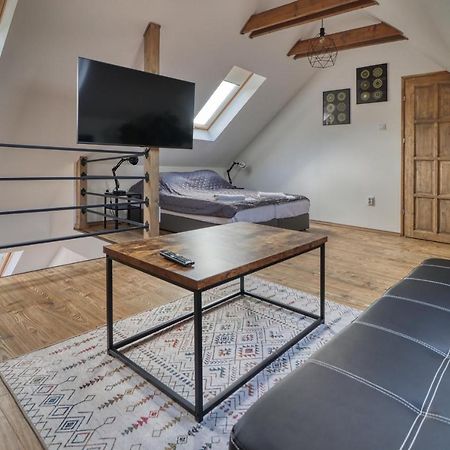 Zenloft Apartman Έγκερ Εξωτερικό φωτογραφία