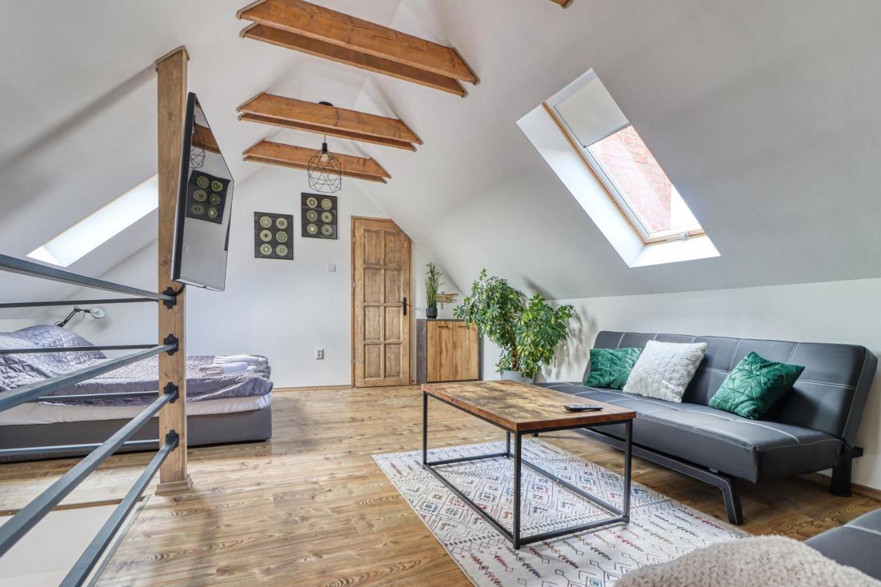 Zenloft Apartman Έγκερ Εξωτερικό φωτογραφία